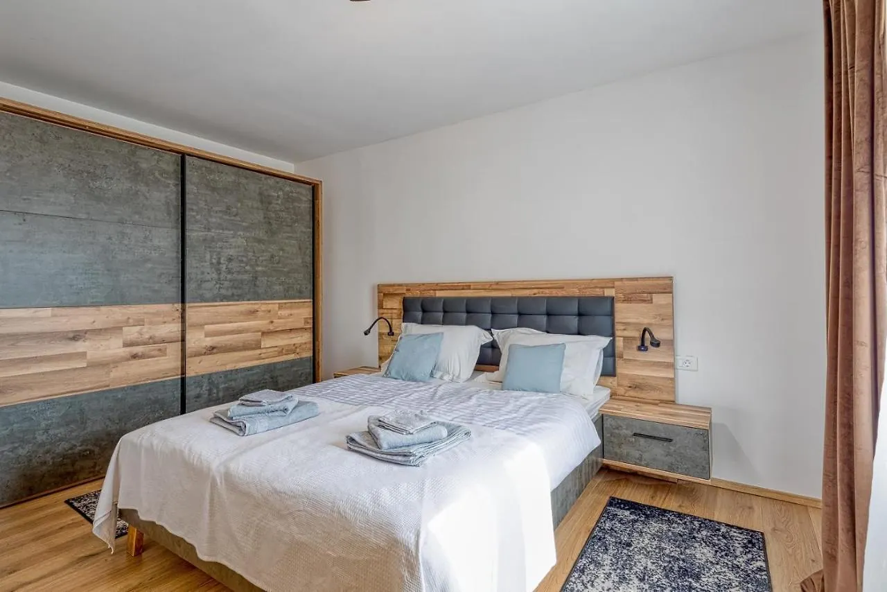 Holiday House Lena Baderna