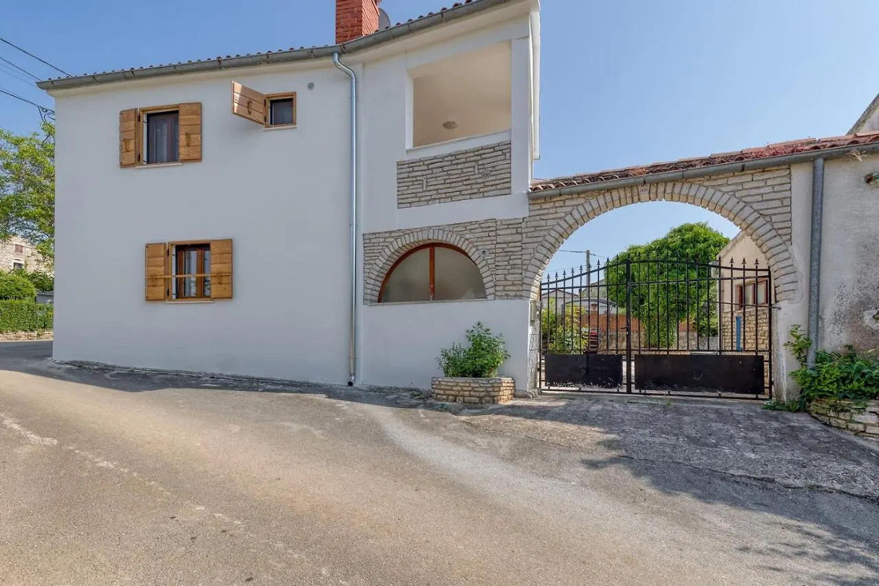Holiday House Lena Baderna 0*,  Kroatien
