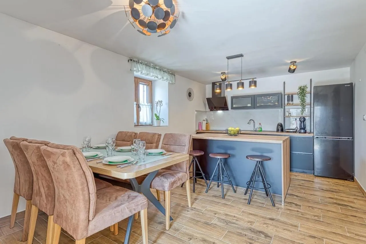 Holiday House Lena Baderna Feriehus